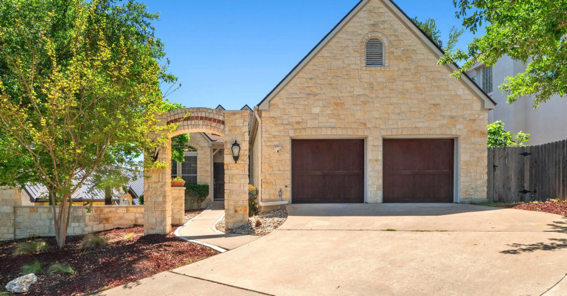 Home with canyon view for sale in Northwest Hills